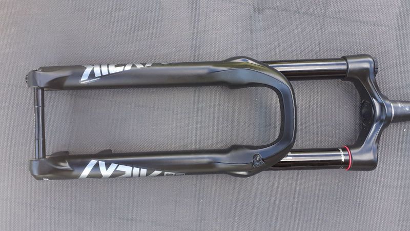 Rock Shox Lyrik Select +, 27,5, 160mm