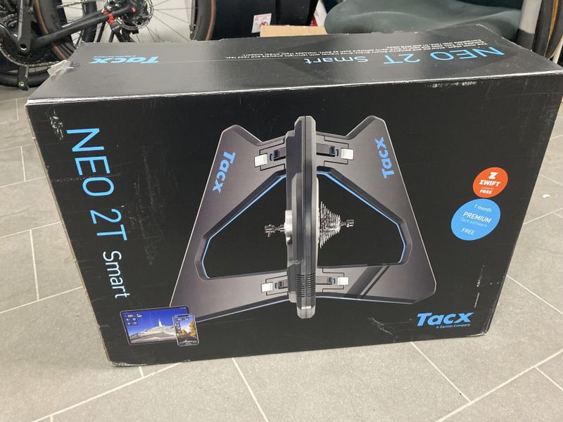 Trenažer Tacx Neo 2T 