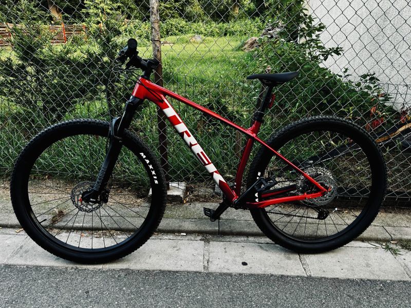 Trek Procaliber 6 Viper Red/Crimson 2024 M/L 170-178cm