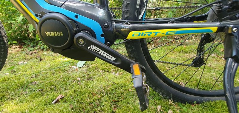 Prodám GIANT Dirt E+ 2, XL, najeto 1 000 km! (bez baterie)