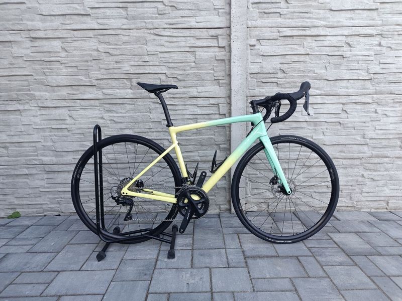 Specialized tarmac sl6 sport disc <500 km