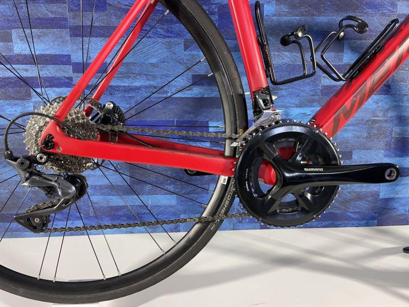 Výprodej kol z půjčovny na konci října Merida SCULTURA carbon Ultegra DISC 2x11 