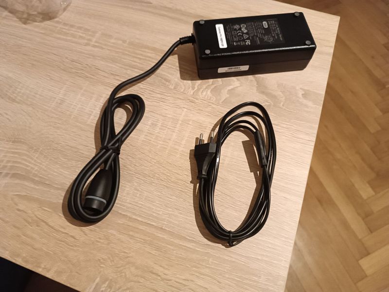 Nabíječka na baterii Orbea (Orbea rise m series 2a charger)