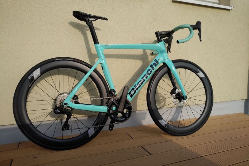 Bianchi Aria Aero vel. 57, Ultegra Di2 2x12s, Vision DB55 karbon kola