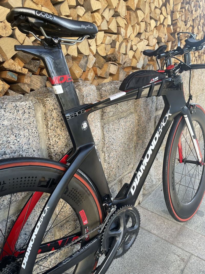 Silniční kolo Diamond Back carbon, Shimano Ultegra, karbonová kola VENN, perfektní stav!