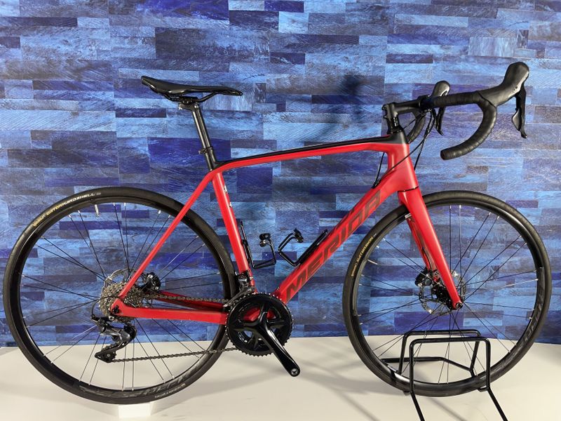 Merida SCULTURA carbon Ultegra DISC - M/L - 54 cm pro postavy 175 - 181cm volné k vyzvednutí v Plzni