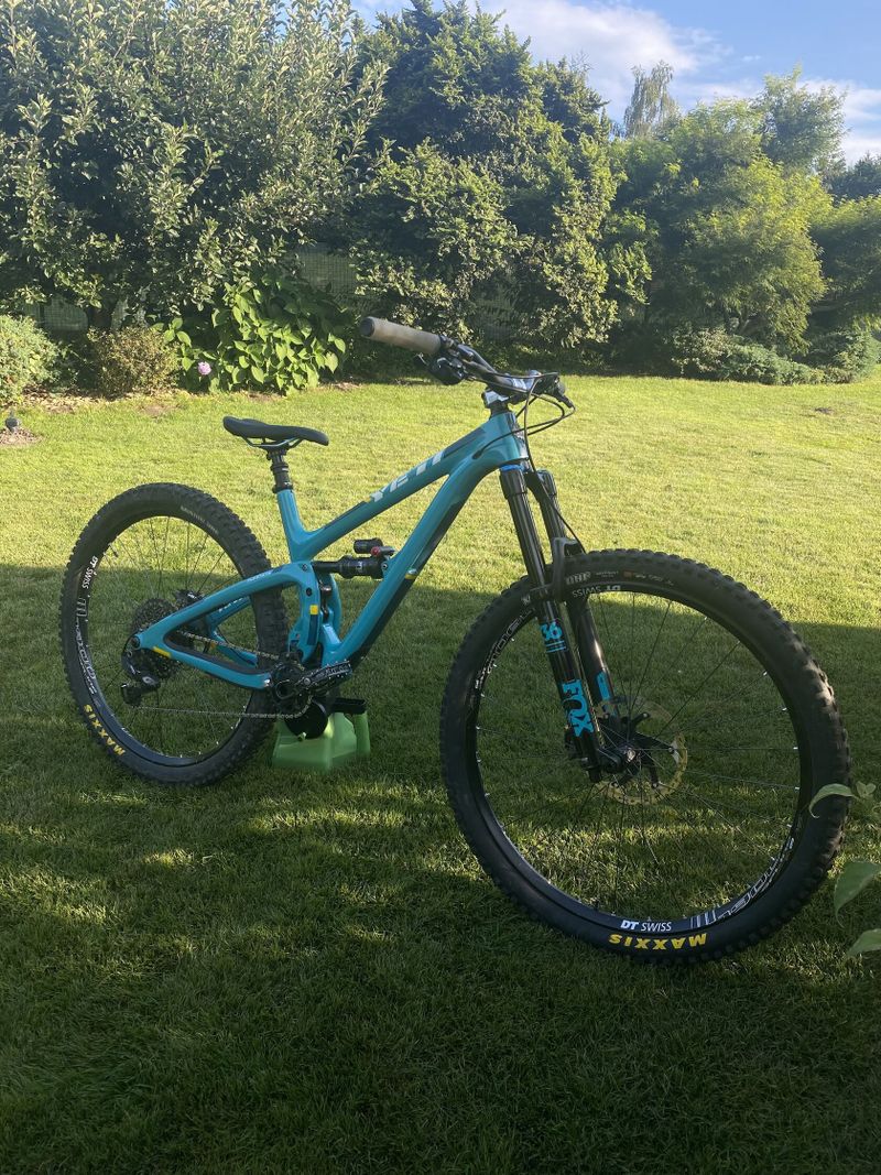 Yeti sb 5.5 