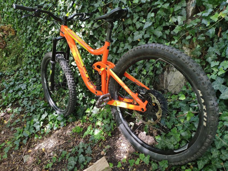 Enduro Giant Reign SX 2018,27,5, velikost M, super stav