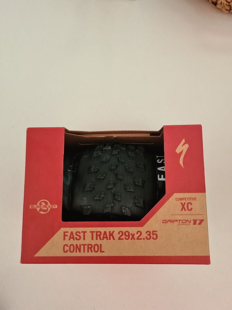 Prodám nový plášť Specialized FAST TRAK CONTROL T7 29"x2.35