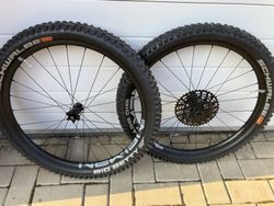 Dětská kola Newmen (1300g) s plášti Schwalbe Big Betty