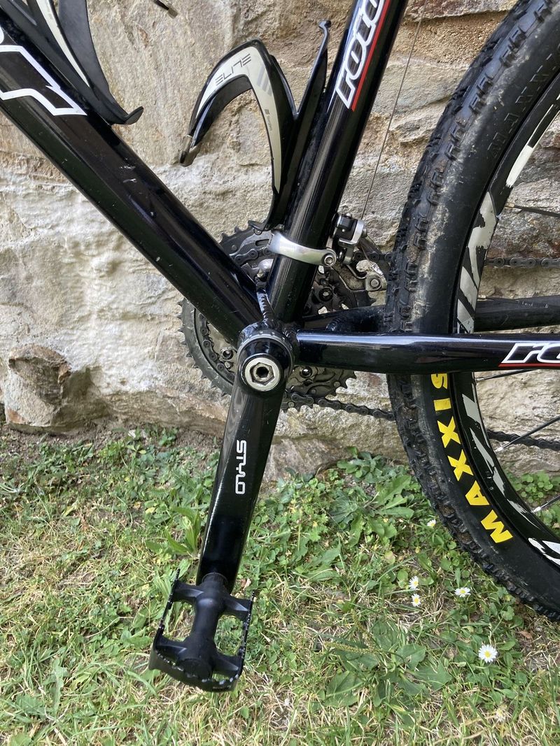 Rotor XC hardtail, Sram X-9, SLX brzdy