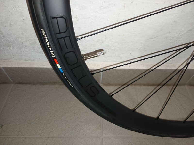 Prodám nové kola Bontrager Aeolus Elite 35