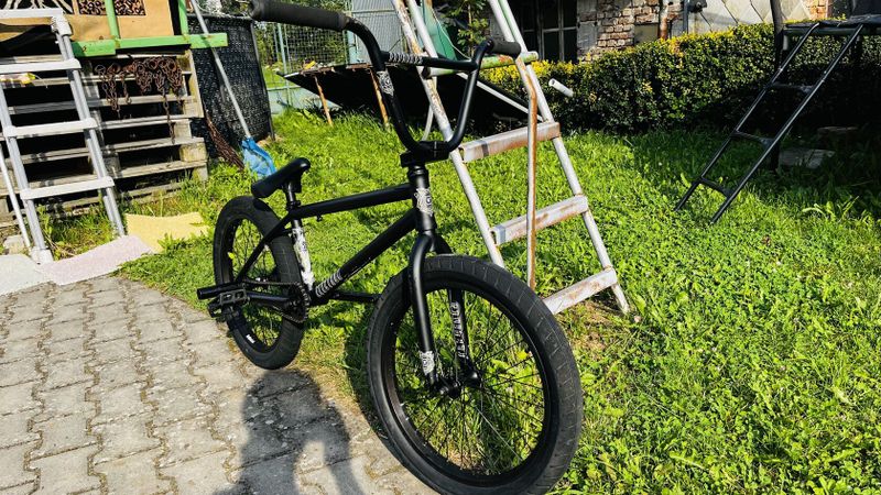 BMX kolo Flybikes ELECTRON