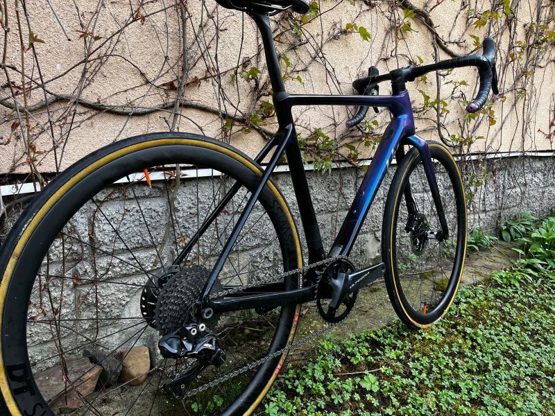 gravel/cyklokros kolo Giant Liv vel M shimano Di2