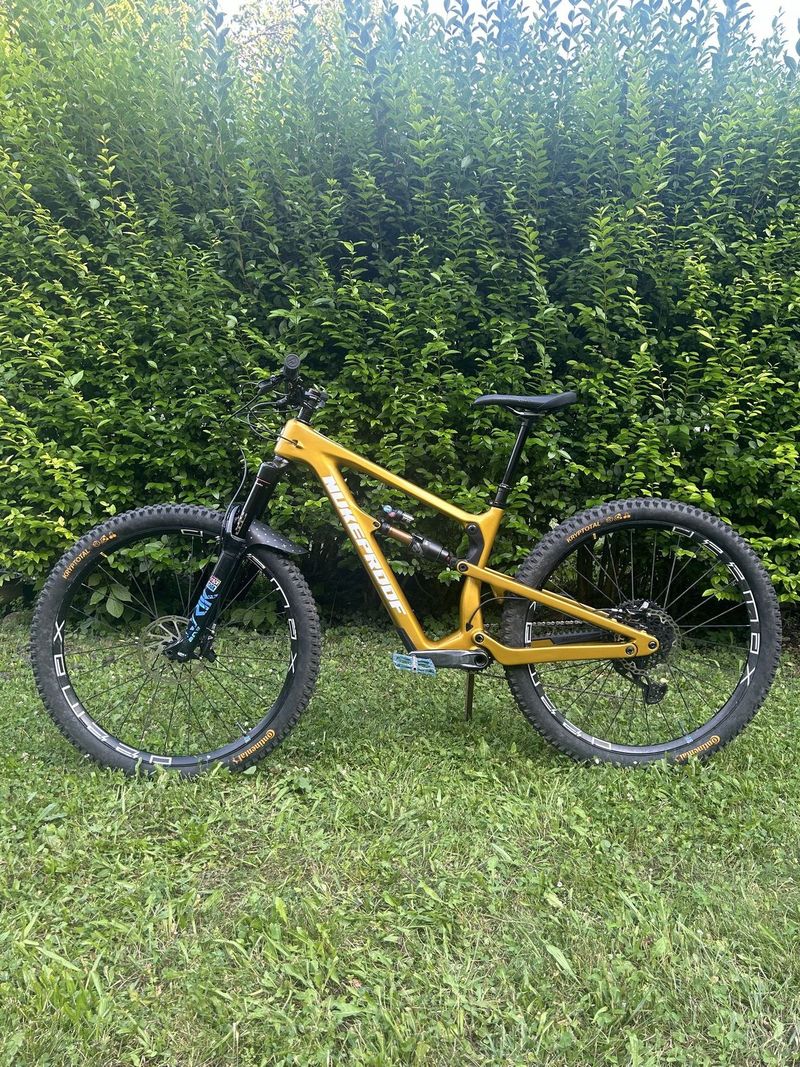 NUKEPROOF MEGA 290 CARBON - vel M. - zánovní rám