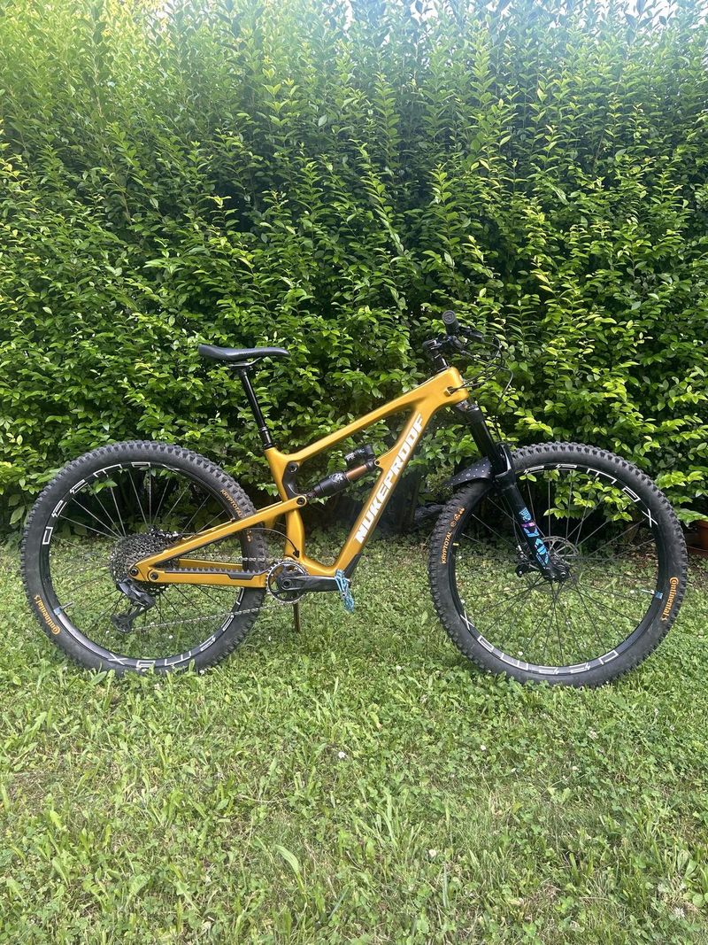 NUKEPROOF MEGA 290 CARBON - vel M. - zánovní rám