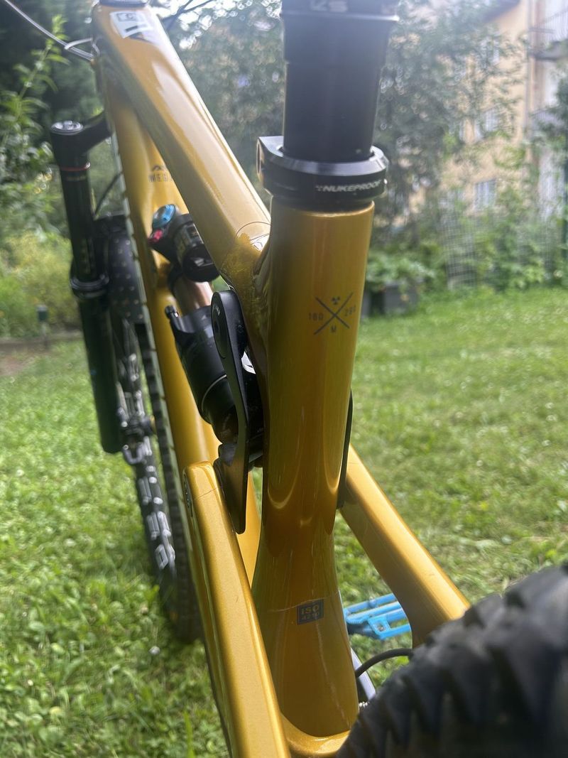 NUKEPROOF MEGA 290 CARBON - vel M. - zánovní rám