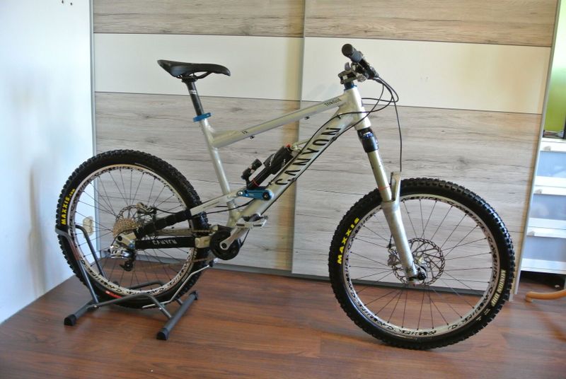 Downhill Canyon Torque 8.0 DROPZONE L