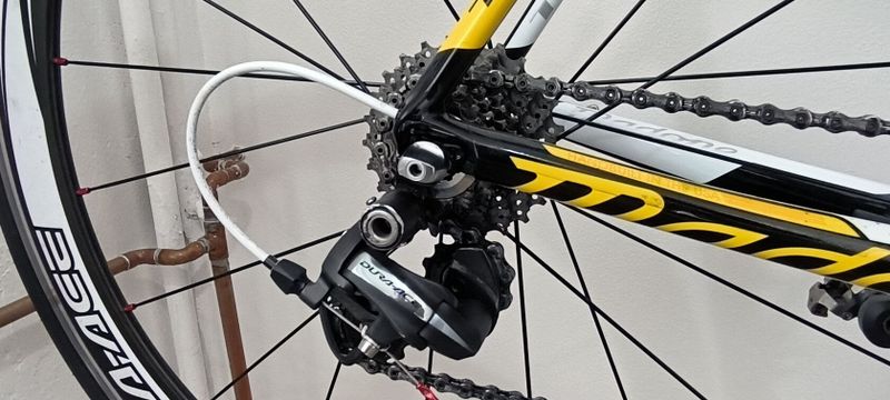 Prodám závodní silniční kolo Trek Madone 6.2 OCLV2 Carbon stav nového kola 