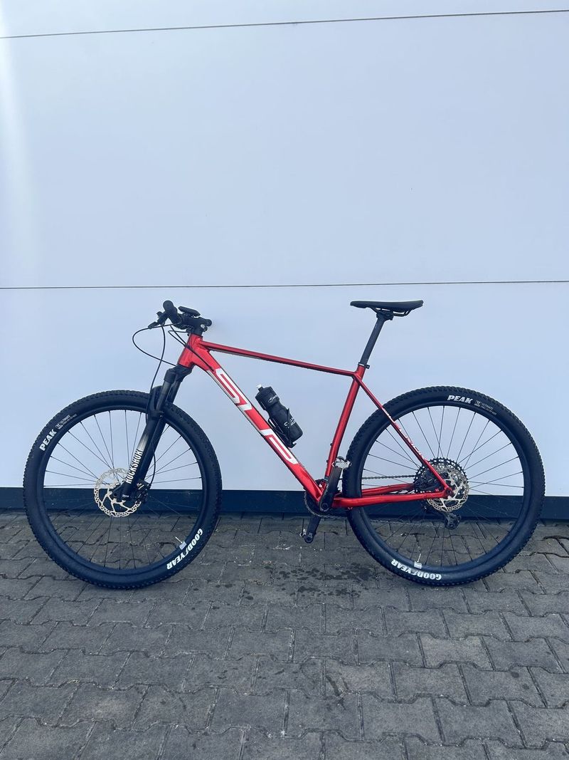 Sportovní kolo MTB SUPERIOR XP 939 -Top stav