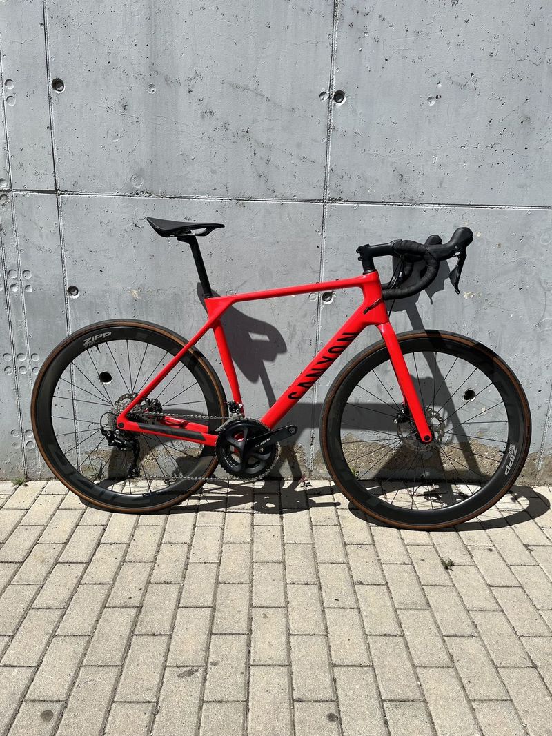 Canyon Endurace CF 7 + karbonová kola Zipp 303S + Wattmetr 4iiii Precision 3+