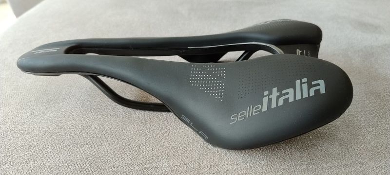 NOVÉ sedlo Selle Italia SLR Boost TM Superflow L3 /145mm