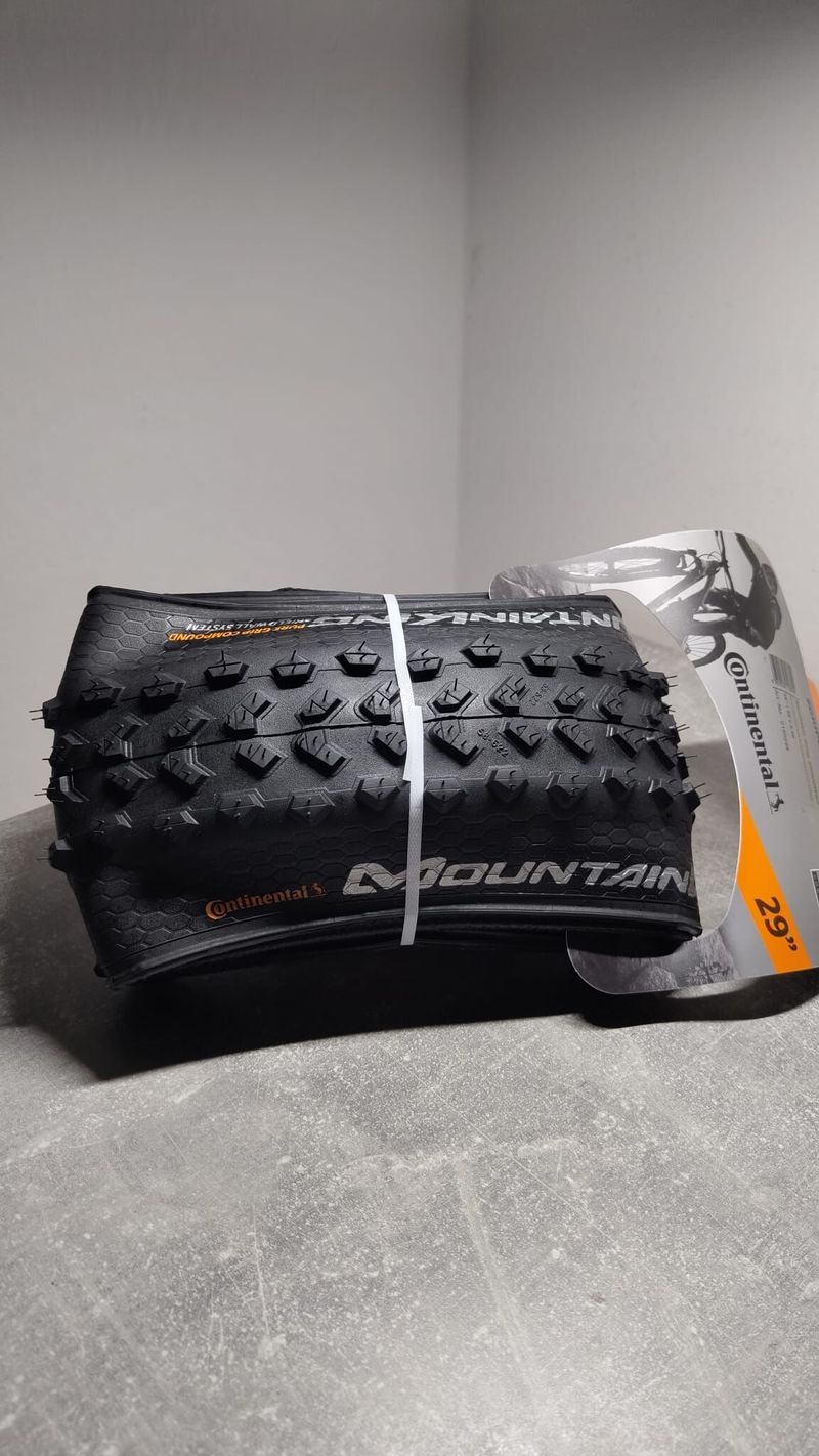 pláště Continental Mountain King 29x2,3 Tubeless Ready 