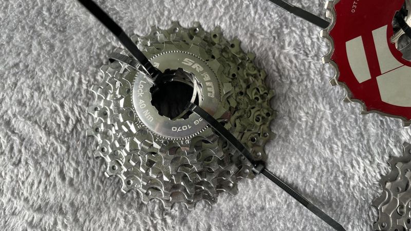 Shimano / Sram / Campagnolo / kazety 10+11s