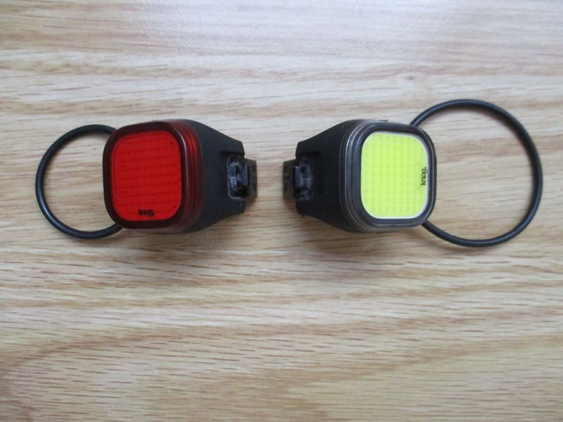 Prodám světla na kolo Knog Blinder Mini Cross Twinpack / 50 / 30 lumens