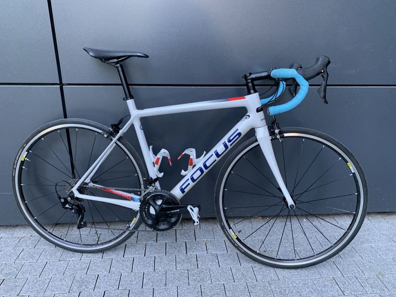 Focus Izalco Race 9.7 Carbon