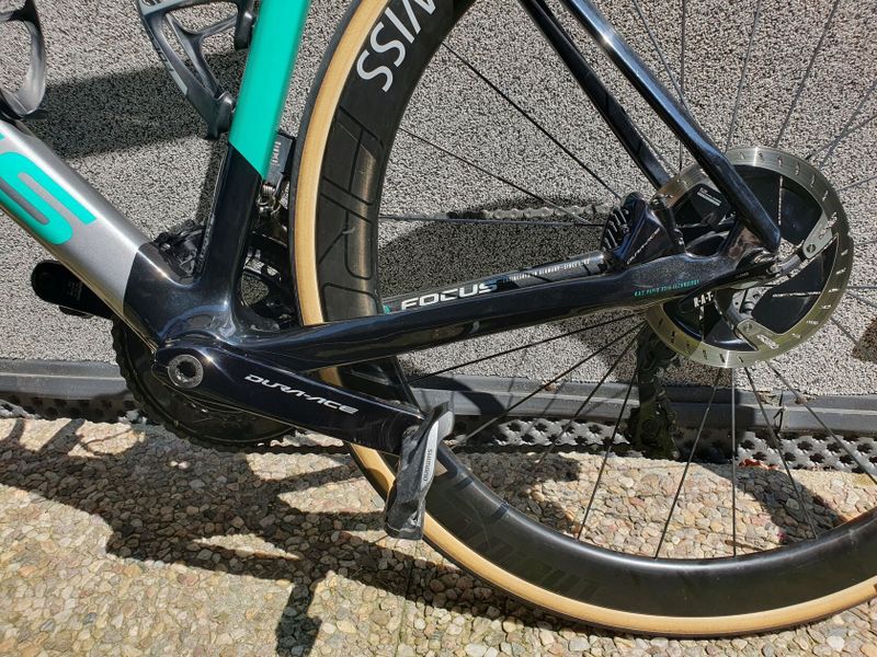 Focus Izalco Max 9.9 Dura Ace Di2 9170, 61 cm, karbon, carbon kola, záručák