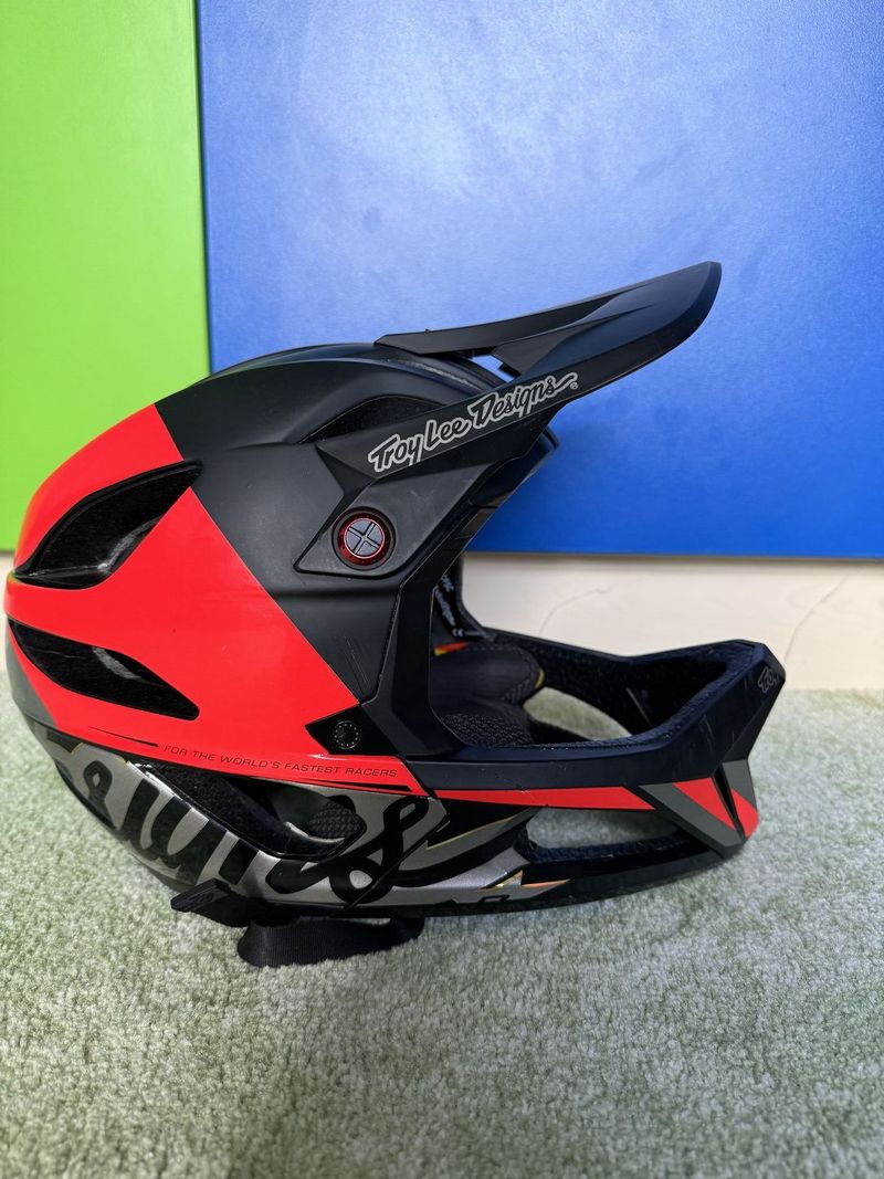 Troy lee design