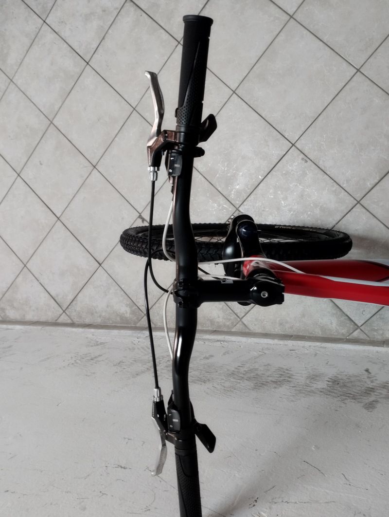 Starší renovované jízdní kolo horské - MTB pánské 26" Mongoose Tyax