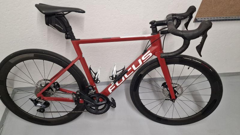 Focus izalco max 8.8 s wattmetrem 