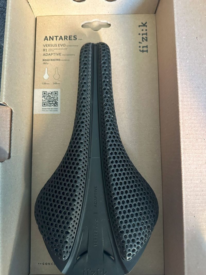  Fizik Antares Versus Evo R1 Adaptive Saddle 139mm