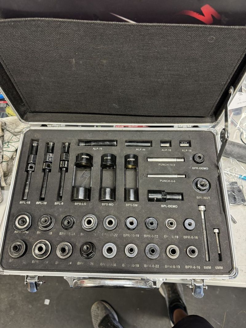 Specialized FSR Bearing TOOL KIT