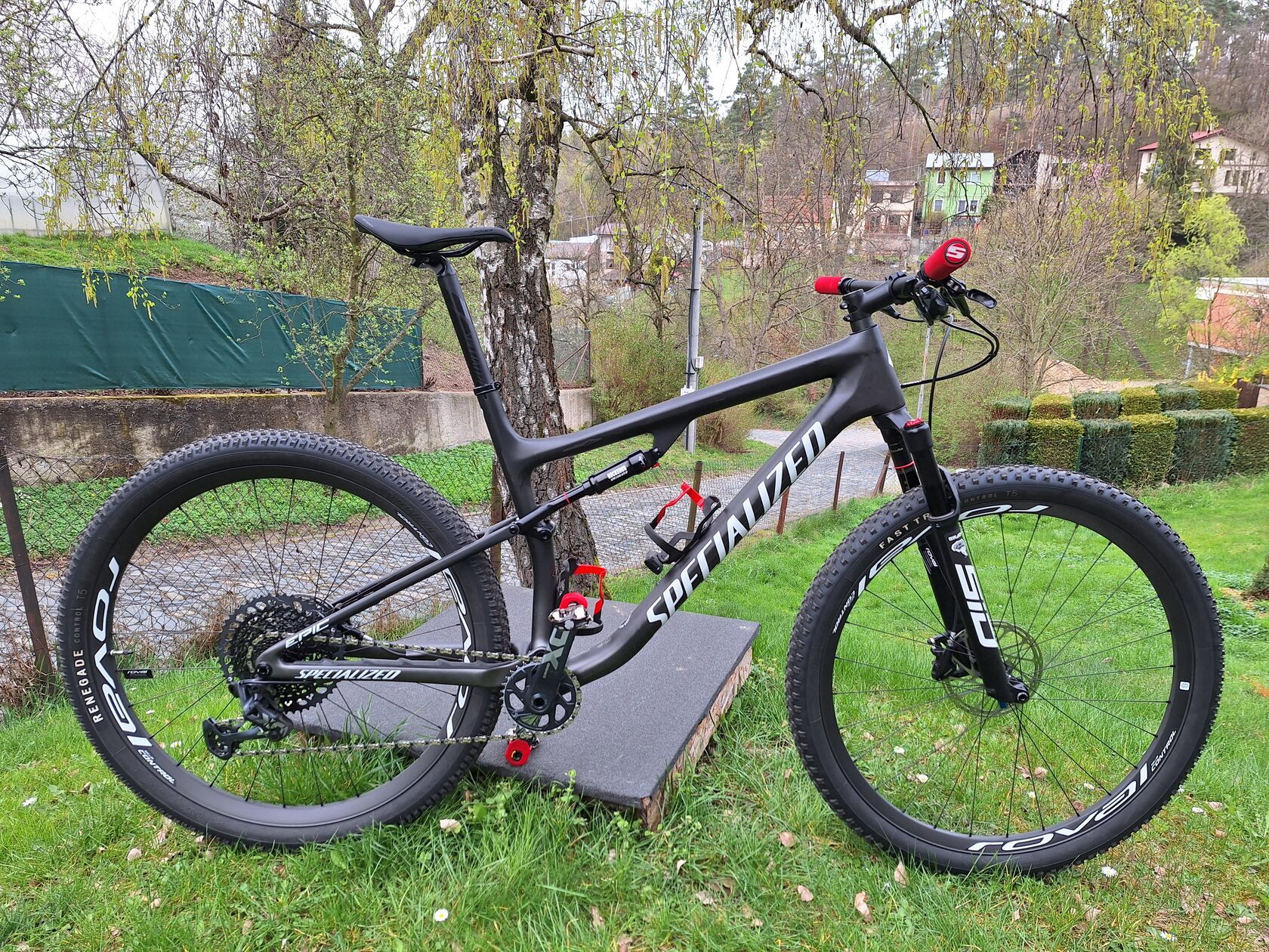 SPECIALIZED Epic Expert SATIN CARBON