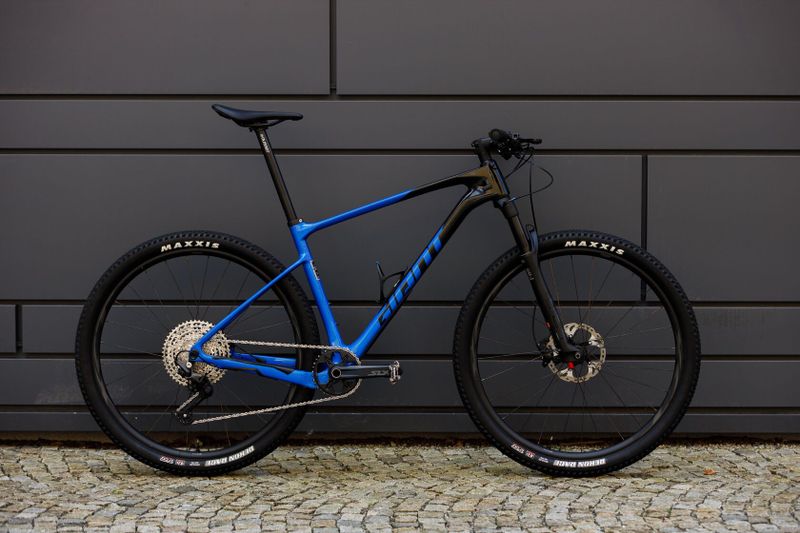 Giant XTC Advanced 29 3 Black/Sapphire