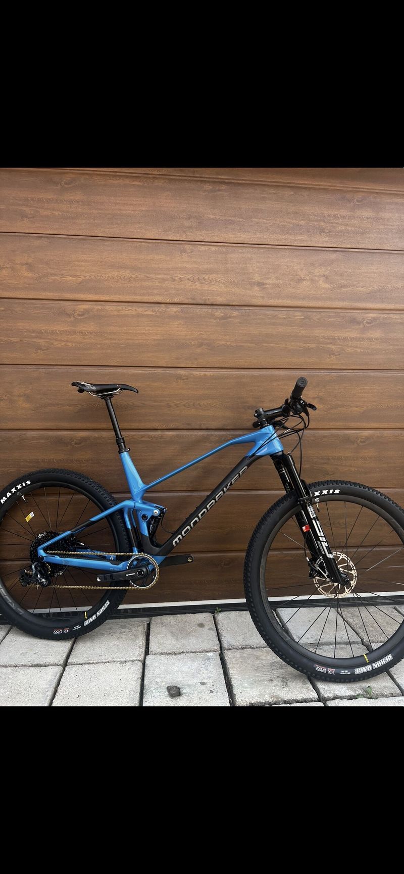 MONDRAKER F-PODIUM CARBON DC R