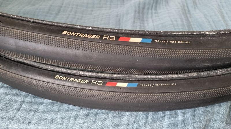 Bontrager R3 Hard-Case Lite 25mm