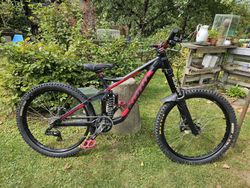 Prodám downhill/freeride kolo Kona operator 