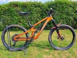 TREK SLASH 9.7 2021 vel. L