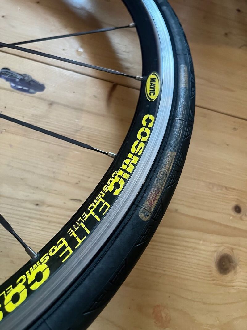 Zapletena kola Mavic Cosmic Elite, ořech Shimano