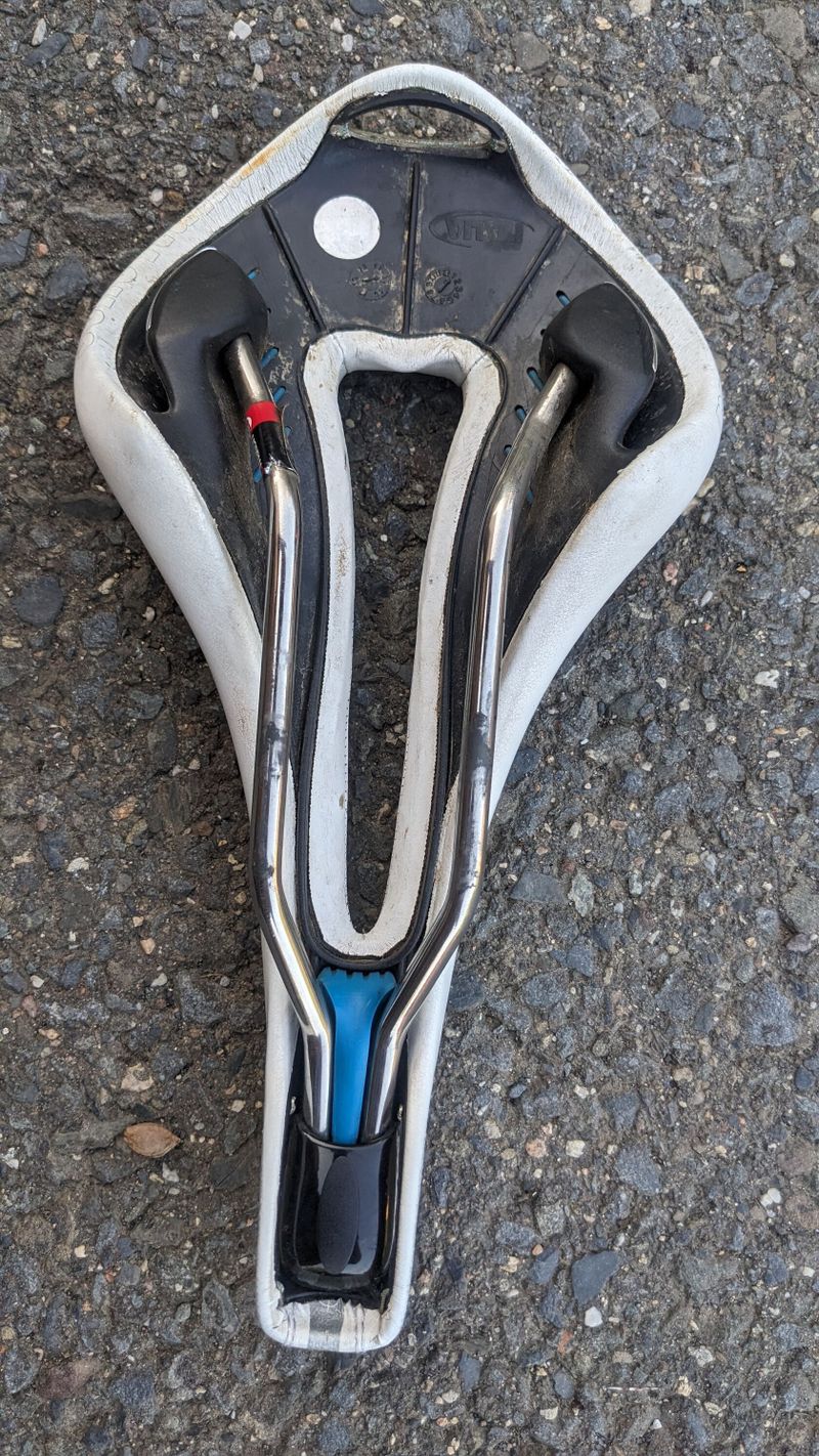 sedlo selle italia max