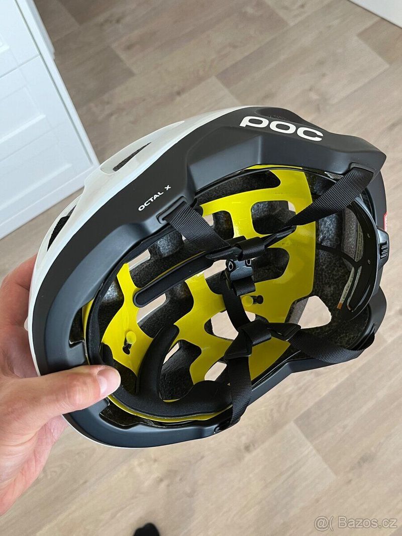 Helma POC Octal Mips