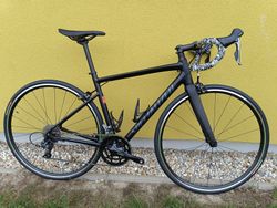 Silniční kolo specialized