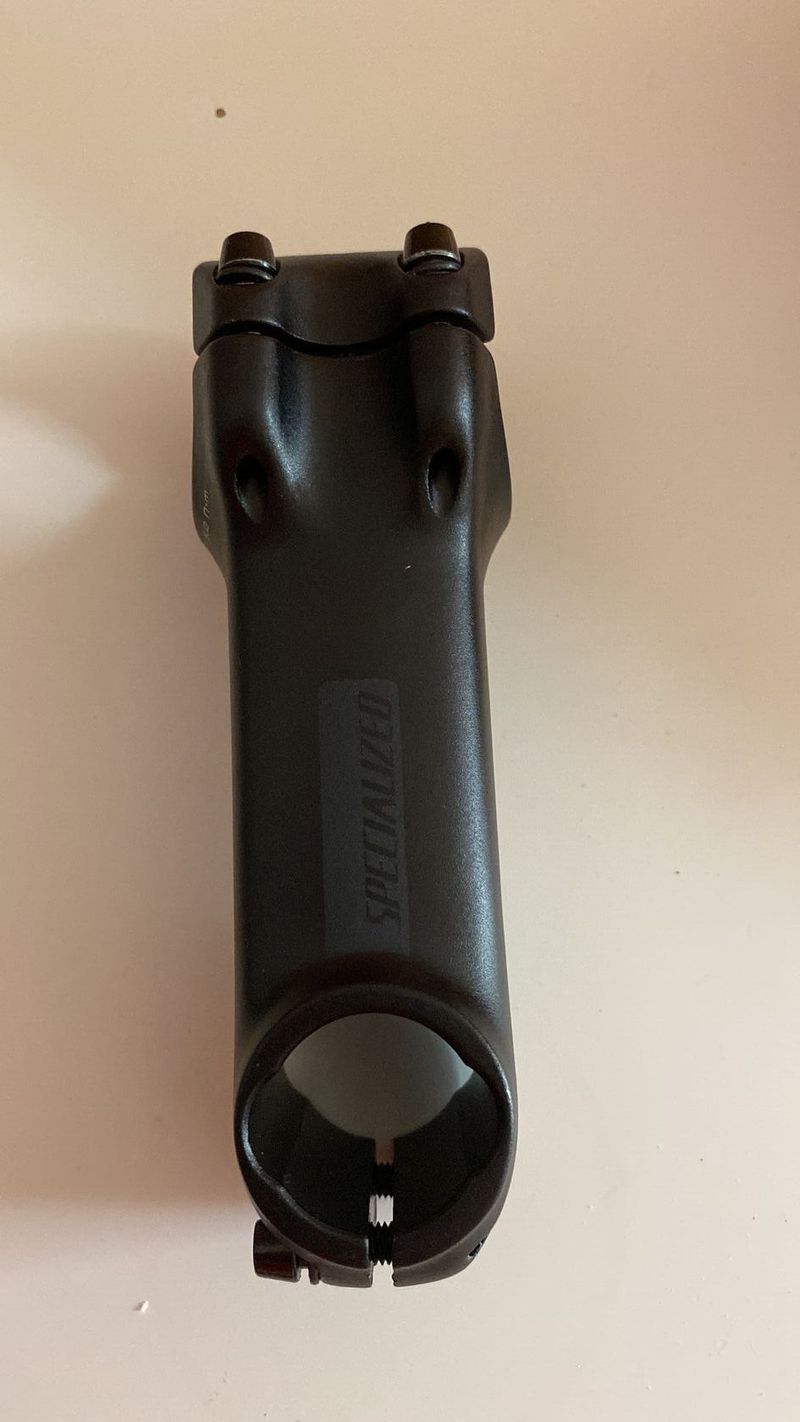 Nový představec Specialized Future Stem 31.8/6° (90 mm)