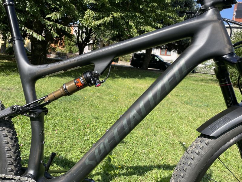 Záruka: Specialized Epic Evo Comp (remote lockout)