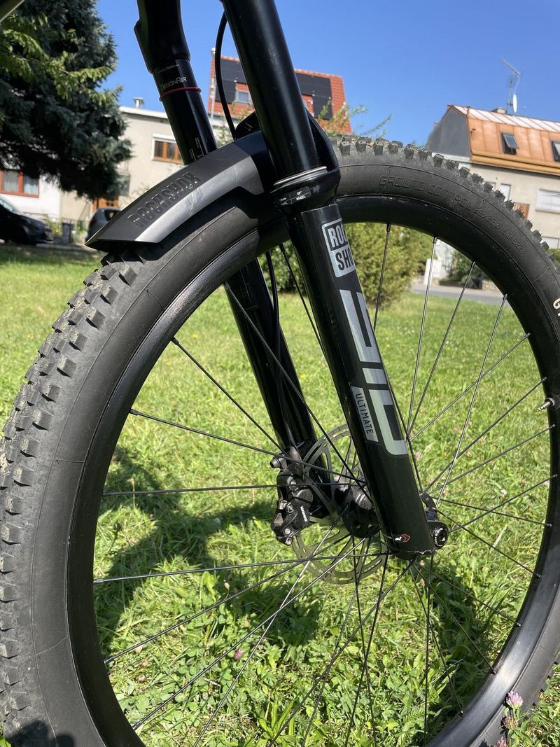 Záruka: Specialized Epic Evo Comp (remote lockout)