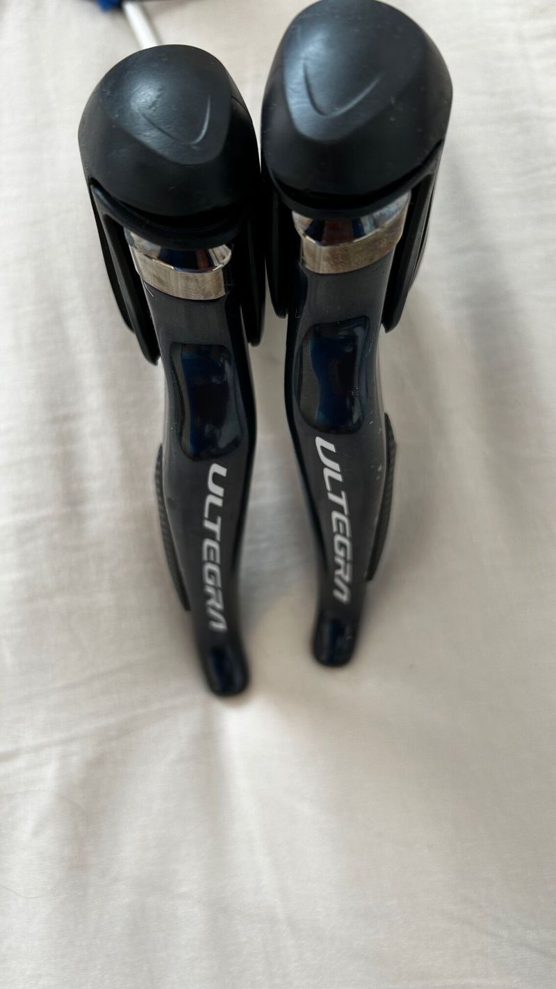 SHIMANO ULTEGRA Di2 8050